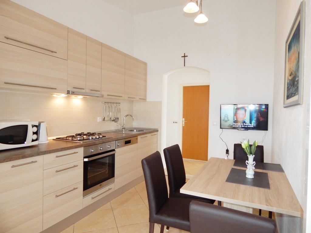 Apartments Nedjeljka Ražanj Zimmer foto